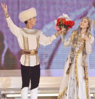 Фоторепортаж: В Ашхабаде состоялся праздничный концерт в честь 26-летия независимости Туркменистана