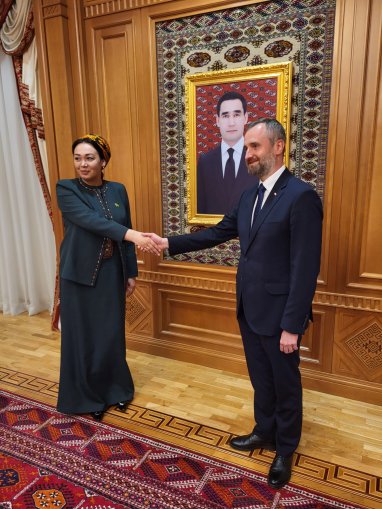 Turkmenistan accredited the new Ambassador of Poland