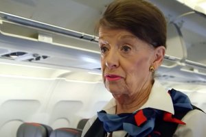 В США ушла из жизни самая взрослая стюардесса в мире