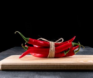 Unexpected diagnosis: a piece of chili pepper was found in the lungs of a Chinese man