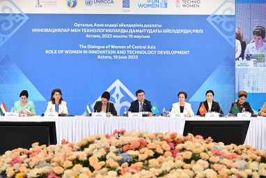 Председатель Комитета Меджлиса Туркменистана приняла участие в Диалоге женщин стран Центральной Азии