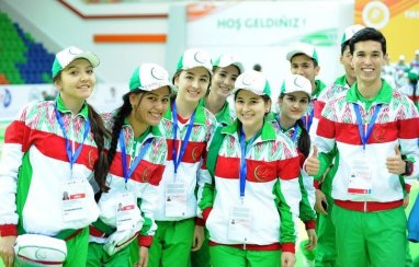 Президент Туркменистана утвердил семилетнюю Стратегию международного сотрудничества молодёжи