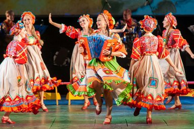 The Russian ensemble “Ogonki” will present their best numbers at the international festival at the NTZ “Avaza”