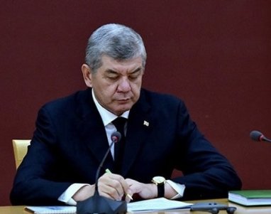 Президент Туркменистана освободил от должности вице-премьера по АПК Язмырадова по состоянию здоровья
