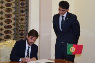 Fotoreportaž: Türkmenistan Portugaliýanyň «Class» tennis akademiýasy bilen hyzmatdaşlyk etmek hakynda beýannama gol çekdi 