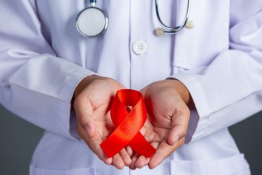 Шестой человек в мире избавился от ВИЧ