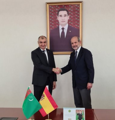 A Spanish business delegation arrived in Turkmenistan