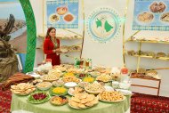 Фоторепортаж: В Ашхабаде рассмотрели достижения туркменского АПК и новации в семеноводстве