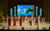 Fotoğraf Raporu: Türkmenabat, Özbekistan Kültür Günlerinde Gala Konserine Ev Sahipliği Yapıyor