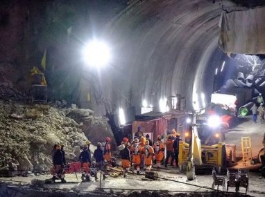 The Indian Army joined in rescuing workers trapped in the tunnel