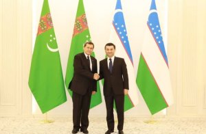 The foreign ministers of Turkmenistan and Uzbekistan discussed expanding cooperation