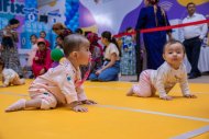 Kids Expo: Bebekler arasında yapılan emekleme yarışı