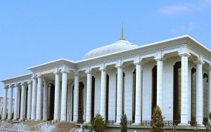 Türkmenistanyň käbir kanunlaryna üýtgetmeler we goşmaçalar girizmek boýunça kanun taslamalary taýýarlanylýar