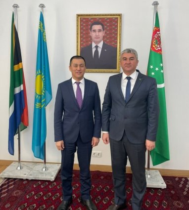 Ашхабад и Астана обсудили развитие сотрудничества в сфере высшего образования