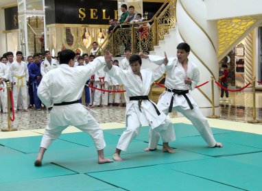 Türkmenistanyň karate ýygyndysy Malaýziýada geçirilýän Aziýanyň çempionatyna gatnaşýar