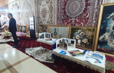 В Душанбе состоялась выставка экспортных товаров Туркменистана и Таджикистана
