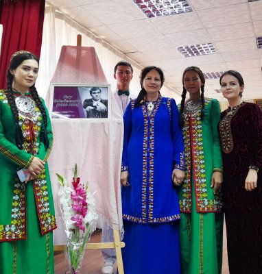 В Лебапской специальной школе искусств состоялся творческий юбилейный концерт памяти Нуры Халмамедова