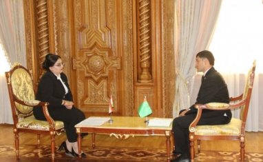 Делегация Туркменистана провела встречи с депутатами Таджикистана