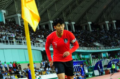 Son Hyn Min APL-de 100 gol geçiren ilkinji aziýaly oýunçy boldy