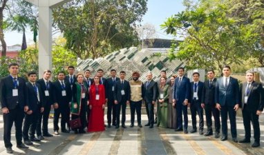 Туркменская молодежная делегация принимает участие в культурной программе в Индии