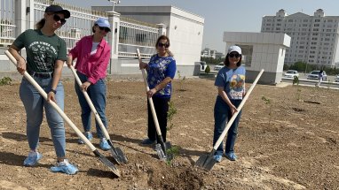 Tree planting event in honor of the 100th anniversary of Heydar Aliyev took place in Ashgabat