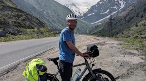 Bisikletle tek başına seyahat eden İngiliz gezgin, Türkmenistan’ı da ziyaret edecek