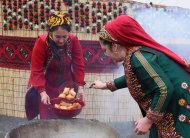 Фоторепортаж: Вручение многодетным семьям Туркменистана ключей от новых квартир