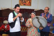 В Авазе прошла Международная научно-практическая конференция, посвященная фольклорному искусству и танцам