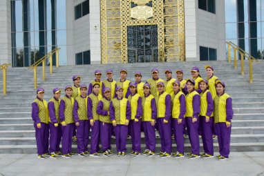 200 волонтеров из столичных вузов будут работать на международном хоккейном турнире в Ашхабаде