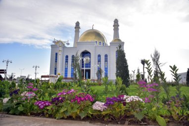 Türkmenistanyň sebitlerinde täze metjitler açyldy