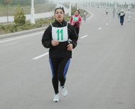 В Ашхабаде состоялся массовый забег на 4 километра. Фоторепортаж