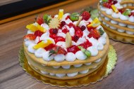 Zyýat Hil: Fresh cakes always available