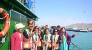 Участники фестиваля в Авазе совершили прогулку на яхте по Каспийскому морю