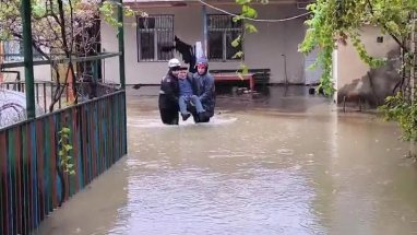 Bakuda çabga sebäpli 30 adam göçürildi