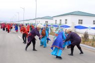 Фоторепортаж: новый поселок Галкыныш открылся на западе Туркменистана