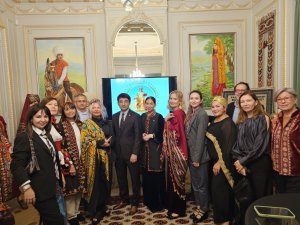 Turkmen designers presented collections at a cultural evening in Brussels