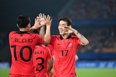 The national teams of the Republic of Korea, Iraq and Jordan started with victories at the Asian Football Cup