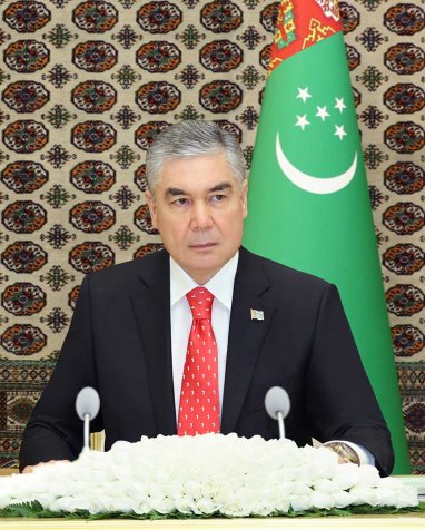 Гурбангулы Бердымухамедов провёл заседание Президиума Халк Маслахаты Туркменистана