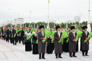 Türkmenistan Cumhurbaşkanı, Anayasa ve Devlet Bayrağı Günü kutlamalarına katıldı