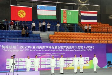 Kuraşyň türkmenistanly ussatly Özbegistanda geçirilen halkara ýaryşda dört medal eýelediler