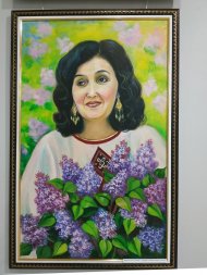 Фоторепортаж с выставки работ женщин-художников Туркменистана