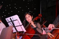 Фоторепортаж с концерта «Музыка Голливуда» в исполнении Государственного симфонического оркестра Туркменистана
