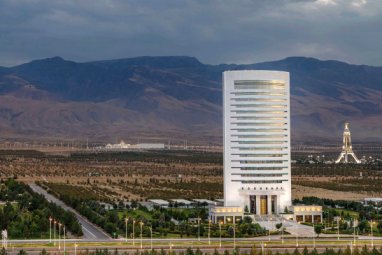 Сумма валютных сделок на бирже Туркменистана превысила 19,4 миллиона долларов