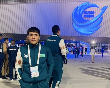 Turkmen boxer Ovezov reached the 1/8 finals of the World Championship in Tashkent