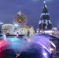Photoreport: streets of New Year's Ashgabat