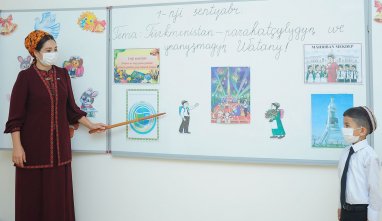 Photoreport from the opening of secondary school № 46 in Akhal velayat