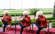 Фоторепортаж: В Туркменистане прошли праздничные скачки в честь Дня независимости  
