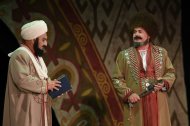 Фоторепортаж со спектакля «Махтумкули – птица счастья» Главного академического драмтеатра Туркменистана