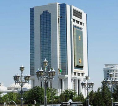 В 2022 году банки Туркменистана выдали кредитов на сумму более 38 млрд манатов
