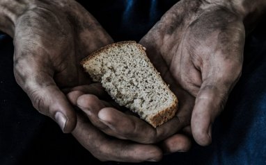 BM, 2023'te açlıkla karşı karşıya kalan kişi sayısının yaklaşık 733 milyon olduğunu bildirdi
